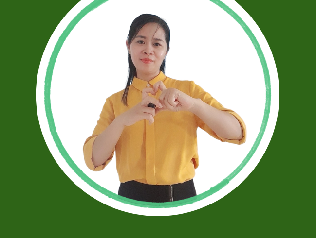 Cô Đinh Thị Huyền Trang